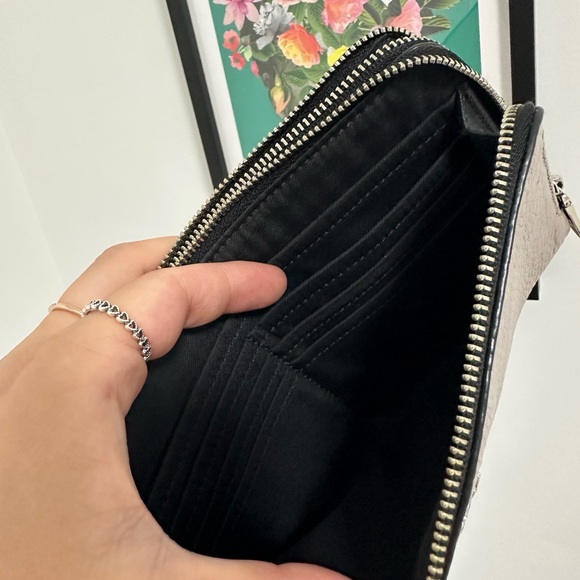 Wristlet - Picture 4 of 6